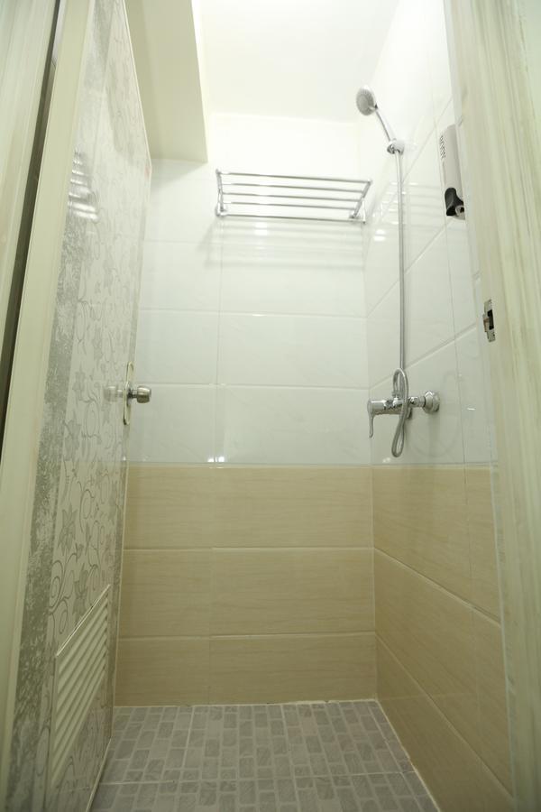November Hostel Yangon Exterior photo